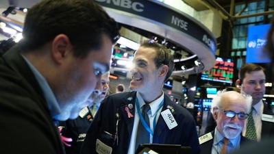 Giới đầu tư chậm lại quan sát tình hình tại Trung Đông